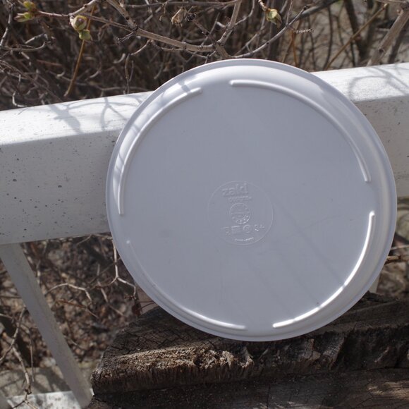 Hello Kitty Kids Plate - Picture 3 of 3